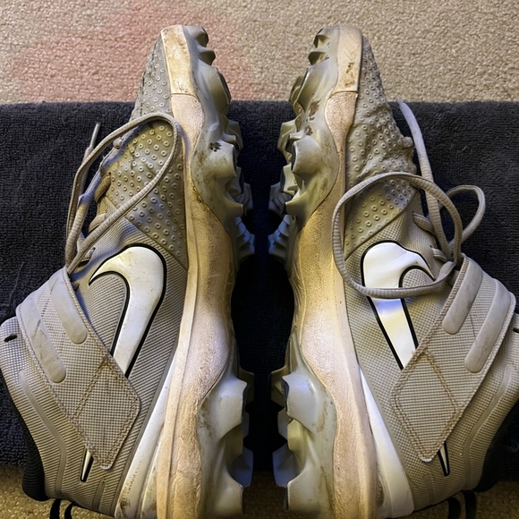 Men's Nike mike Trout cleats. Used with a lot of clear left in them - Picture 4 of 4